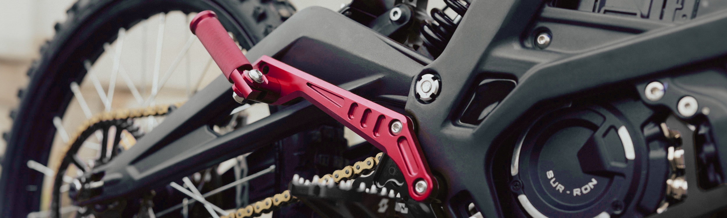 Full-E Charged Stunt Peg Set Red