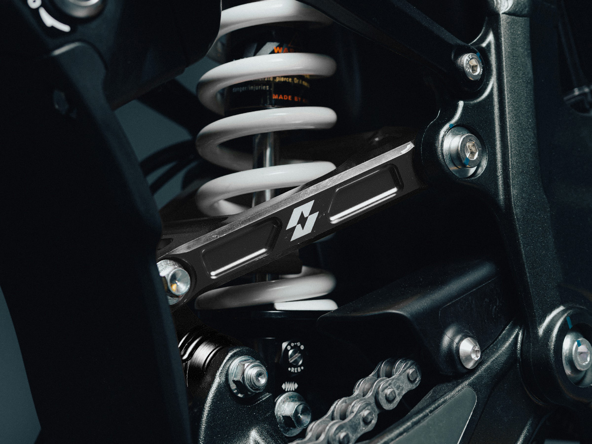 Full-E Charged Rear Reinforced Suspension Triangle Black